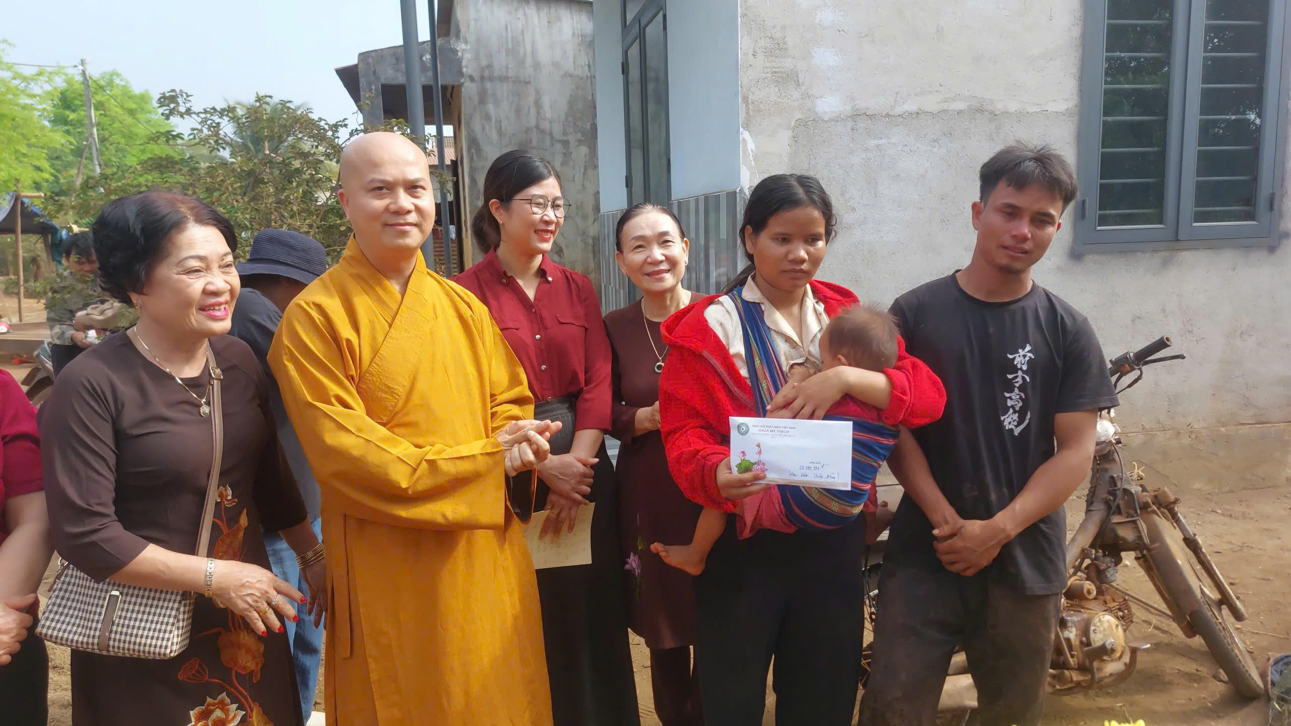 Lan toả yêu thương- gieo mầm hy vọng